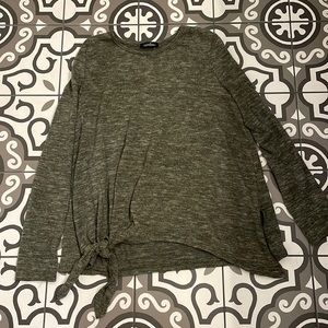 Hunter green lightweight sweater